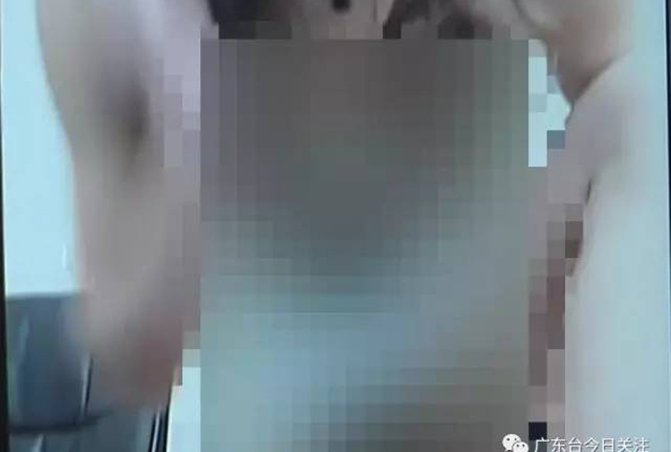 用性用品自慰，能看到女主播的，私隱部位和性器官